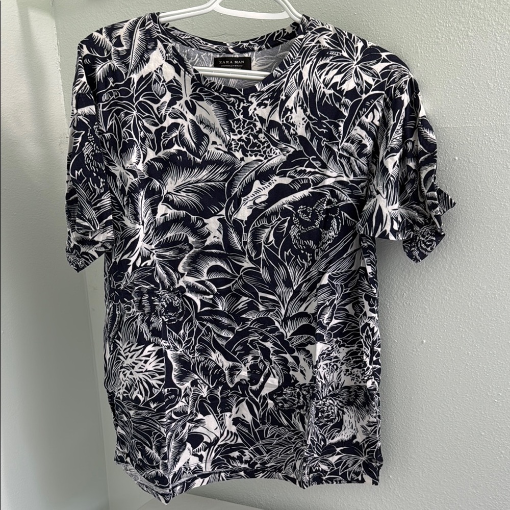 Zara Navy and White Floral T-Shirt